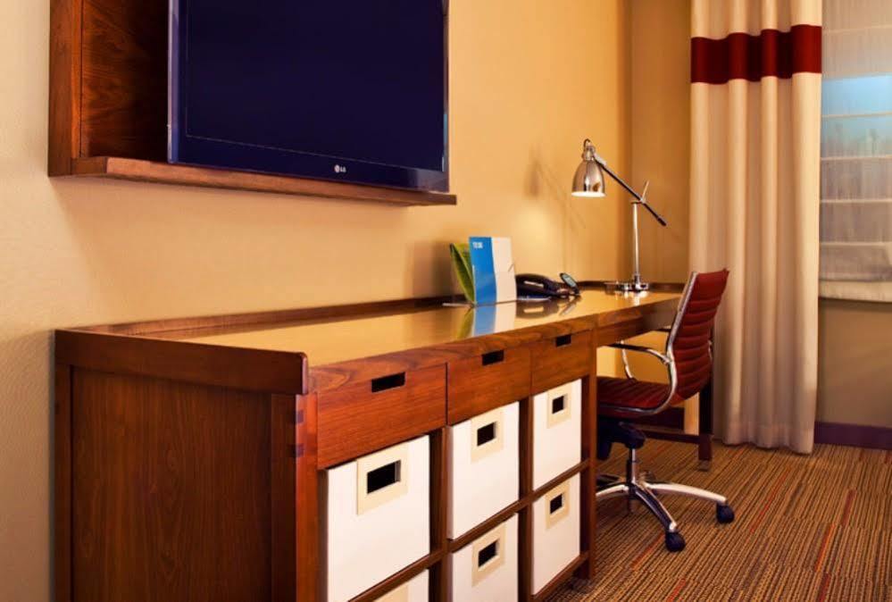 Four Points By Sheraton Cleveland Airport Eksteriør billede
